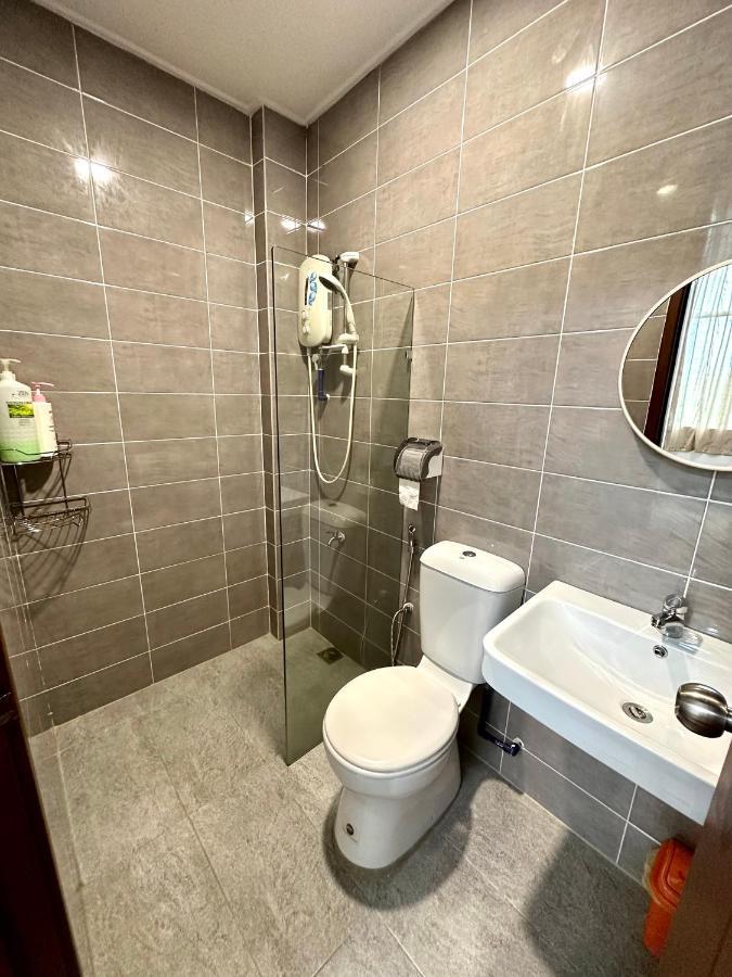 Springfield 3-Storey Cheerful Townhouse #Yoyo Homestay SDK Εξωτερικό φωτογραφία