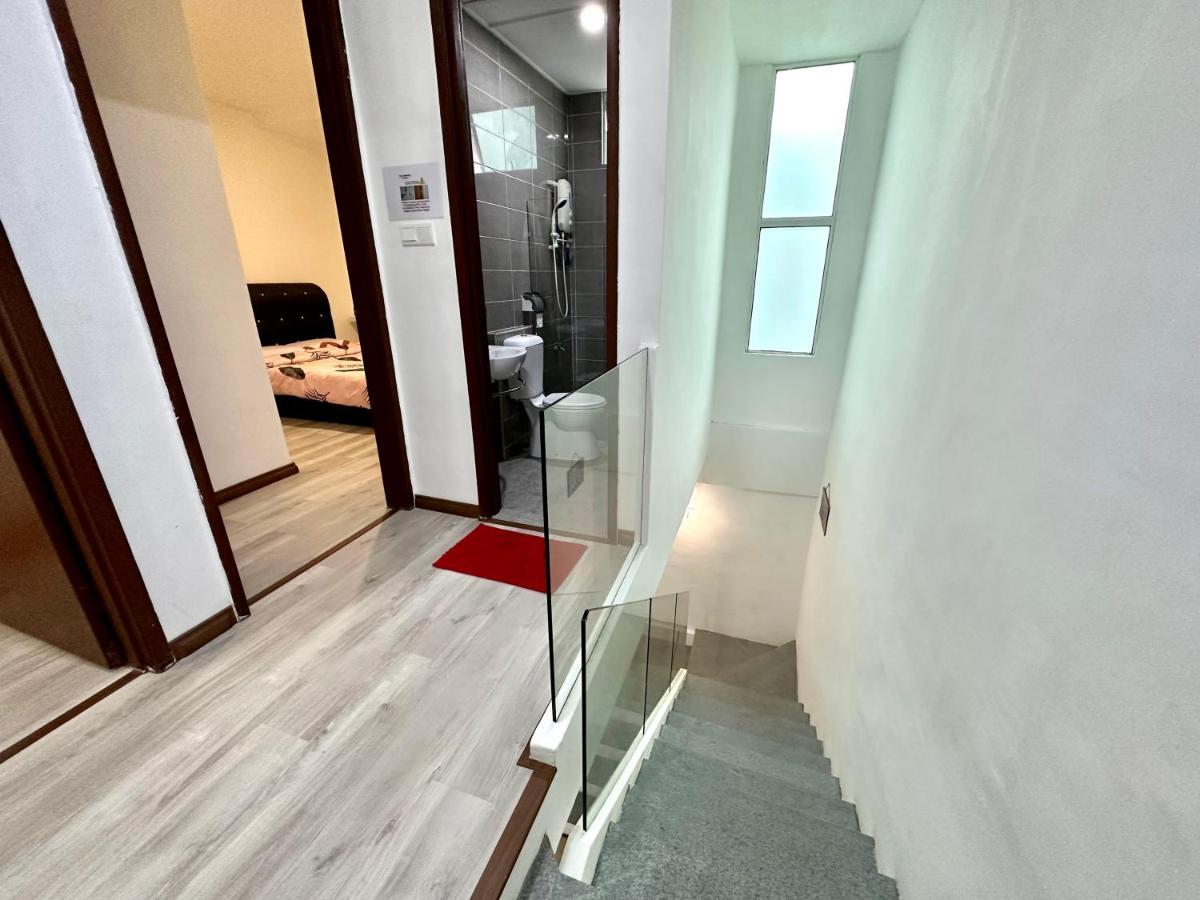 Springfield 3-Storey Cheerful Townhouse #Yoyo Homestay SDK Εξωτερικό φωτογραφία