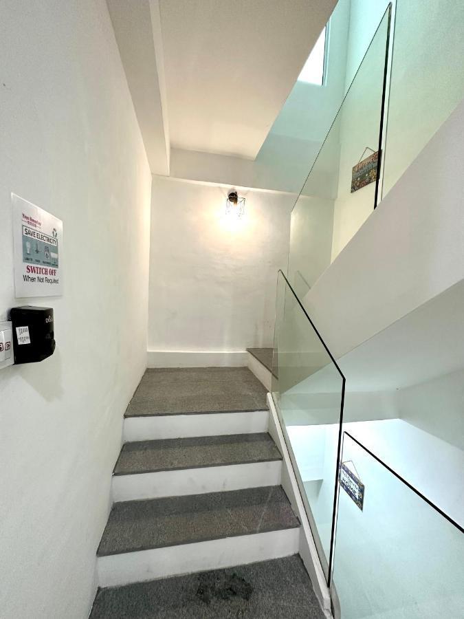 Springfield 3-Storey Cheerful Townhouse #Yoyo Homestay SDK Εξωτερικό φωτογραφία