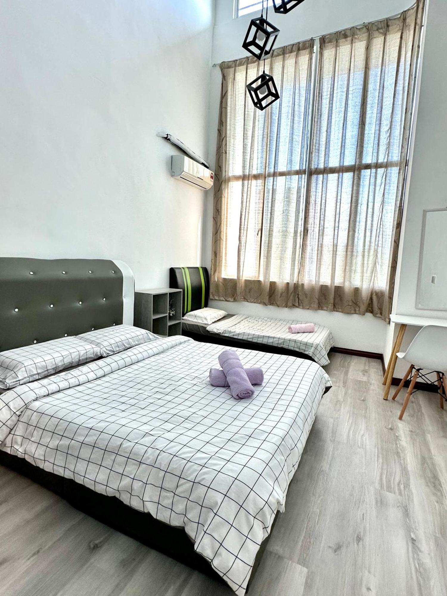 Springfield 3-Storey Cheerful Townhouse #Yoyo Homestay SDK Εξωτερικό φωτογραφία