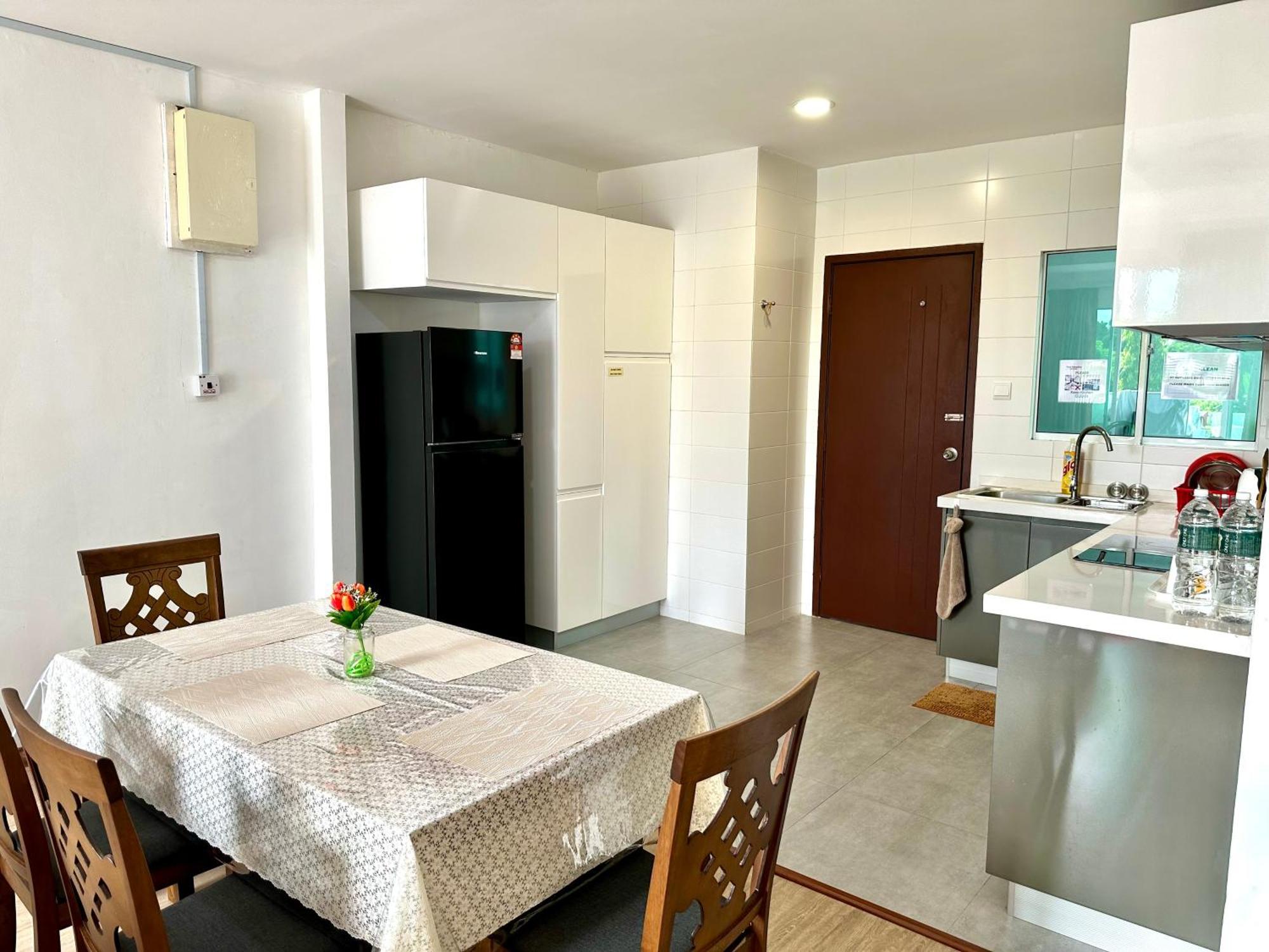 Springfield 3-Storey Cheerful Townhouse #Yoyo Homestay SDK Εξωτερικό φωτογραφία